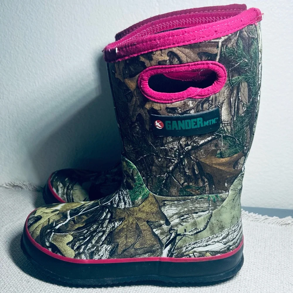 Gander Mountain Kids Camo and Pink Boots - Picture 3 of 6
